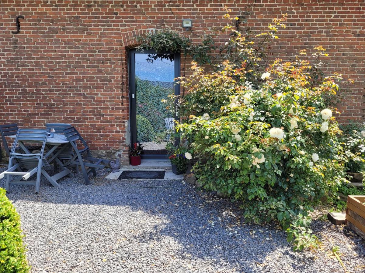 Bienvenue du côté de chez nous Wignehies Exterior foto