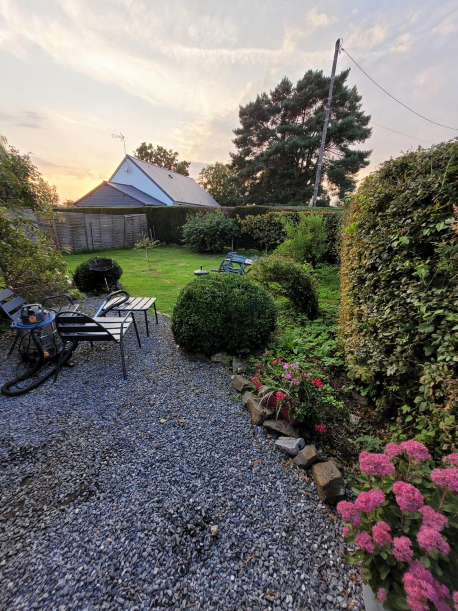 Bienvenue du côté de chez nous Wignehies Exterior foto