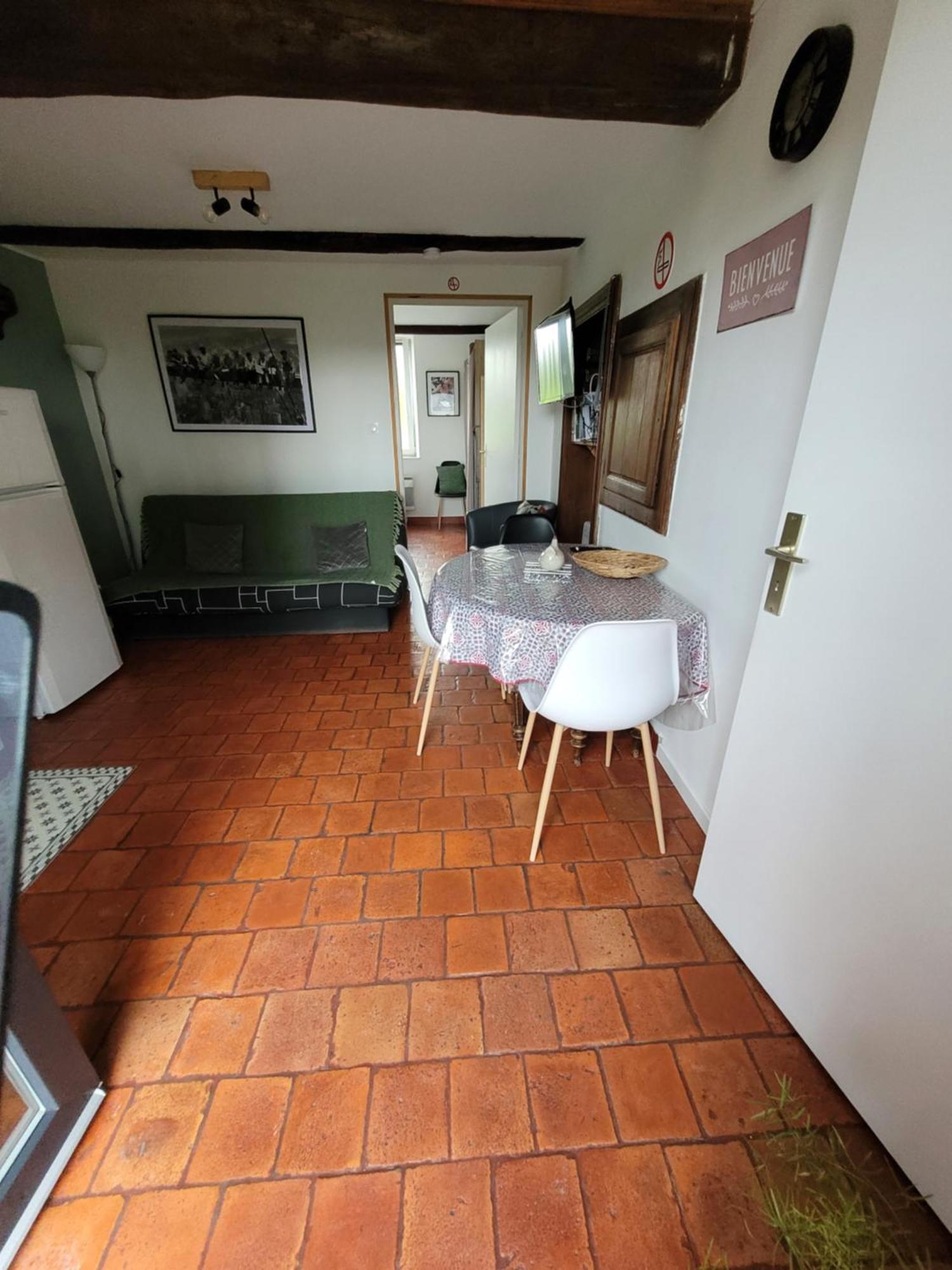 Bienvenue du côté de chez nous Wignehies Exterior foto